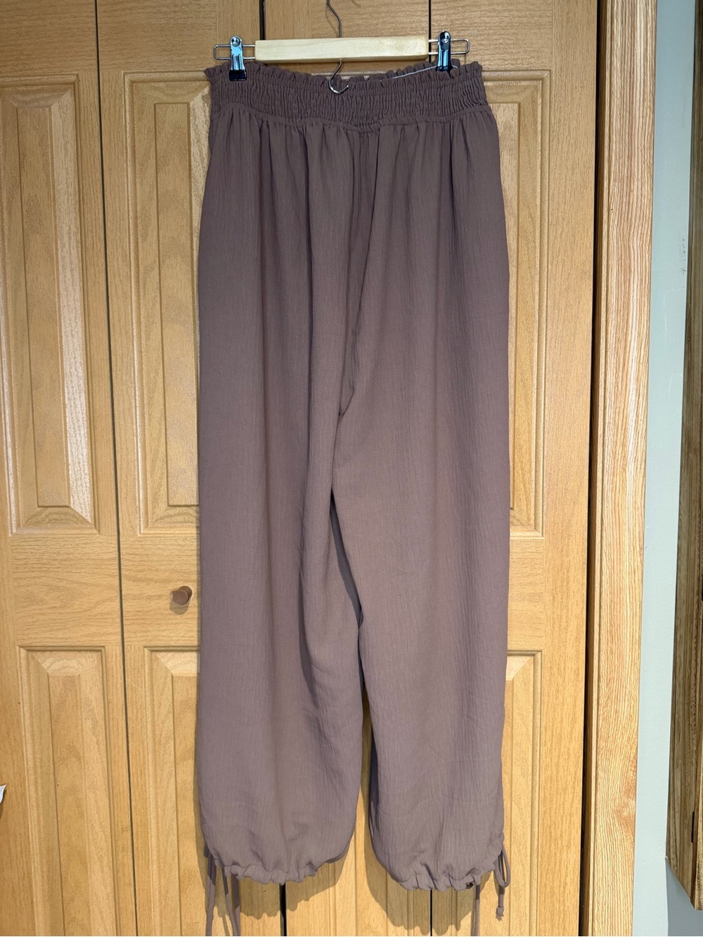 Women’s Three Bird Nest Brown Smocked Waist Jogger Pants - Picture 2 of 8